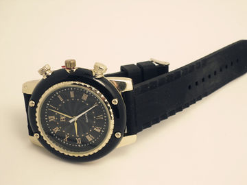 2014 Zine Alloy Case Big Face Silicone Watch