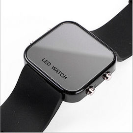 Plastic Case glass Screen LED Digital Wrist Watch With Time And Date Function