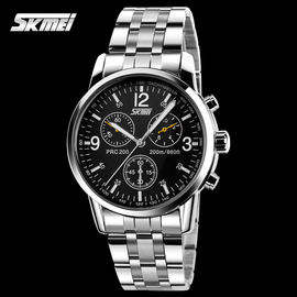 Elegant Stainless Steel Quartz Watch 50m Water Resistant For Business Men
