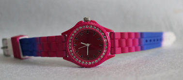 Teenage Roses Red Silicone Wristband Watch Small Round Face Promotion Watch For Girls